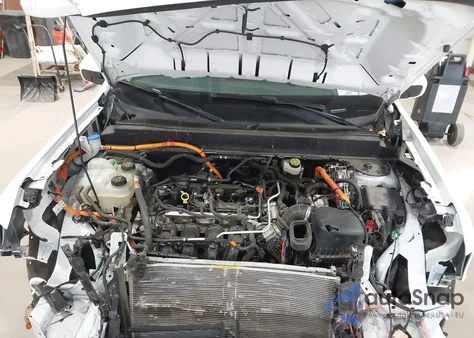 2023 Ford Maverick Xlt z USA, uszkodzony, nr VIN 3FTTW8E30PRA42885